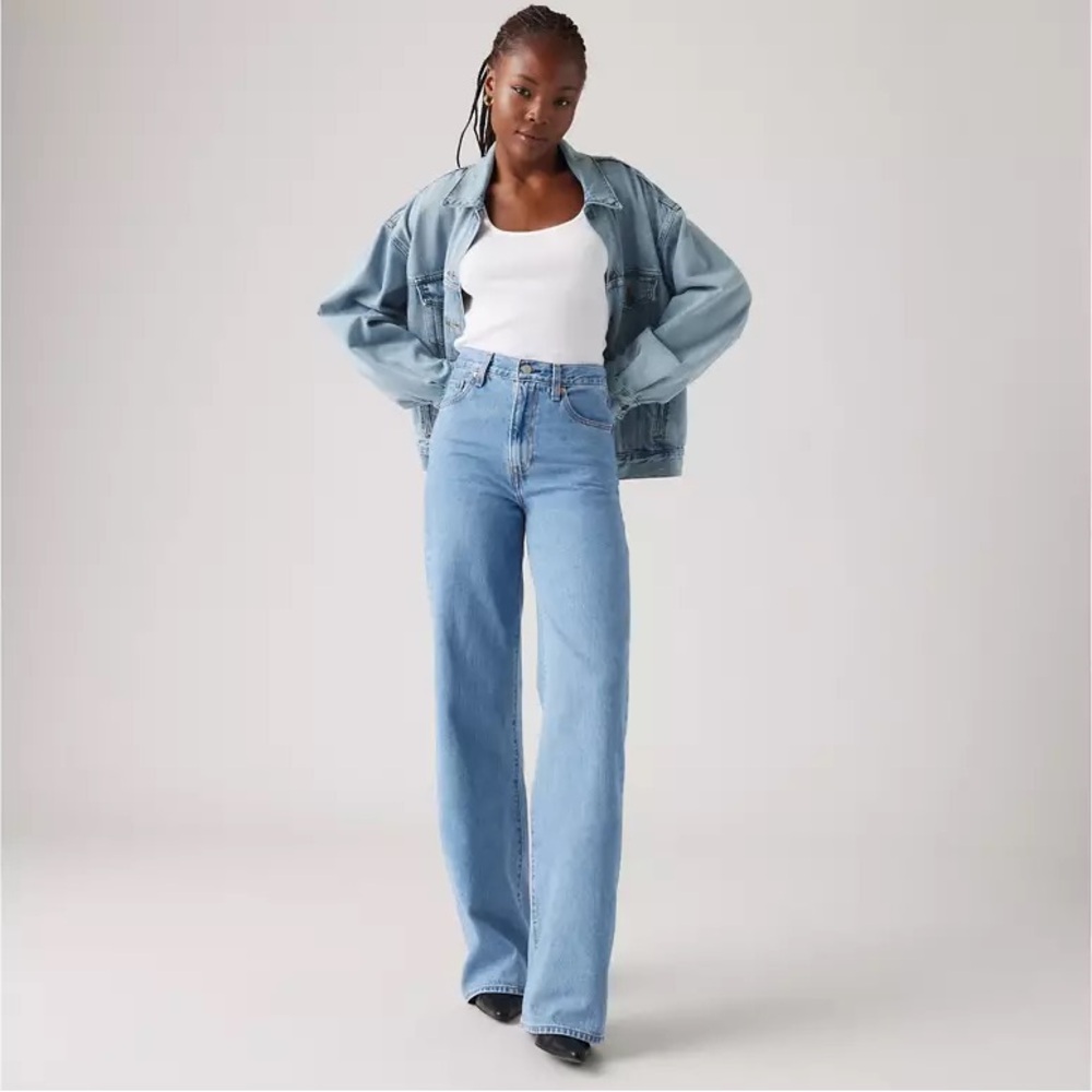 COPY - Brand New Ribcage Wide Leg Levi’s